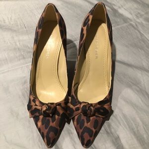 Leopard pumps